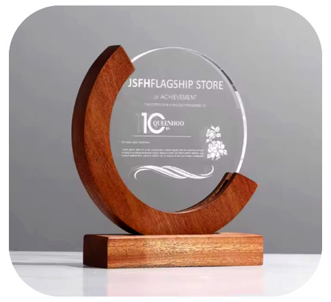 Trophée christal rond pieds bois